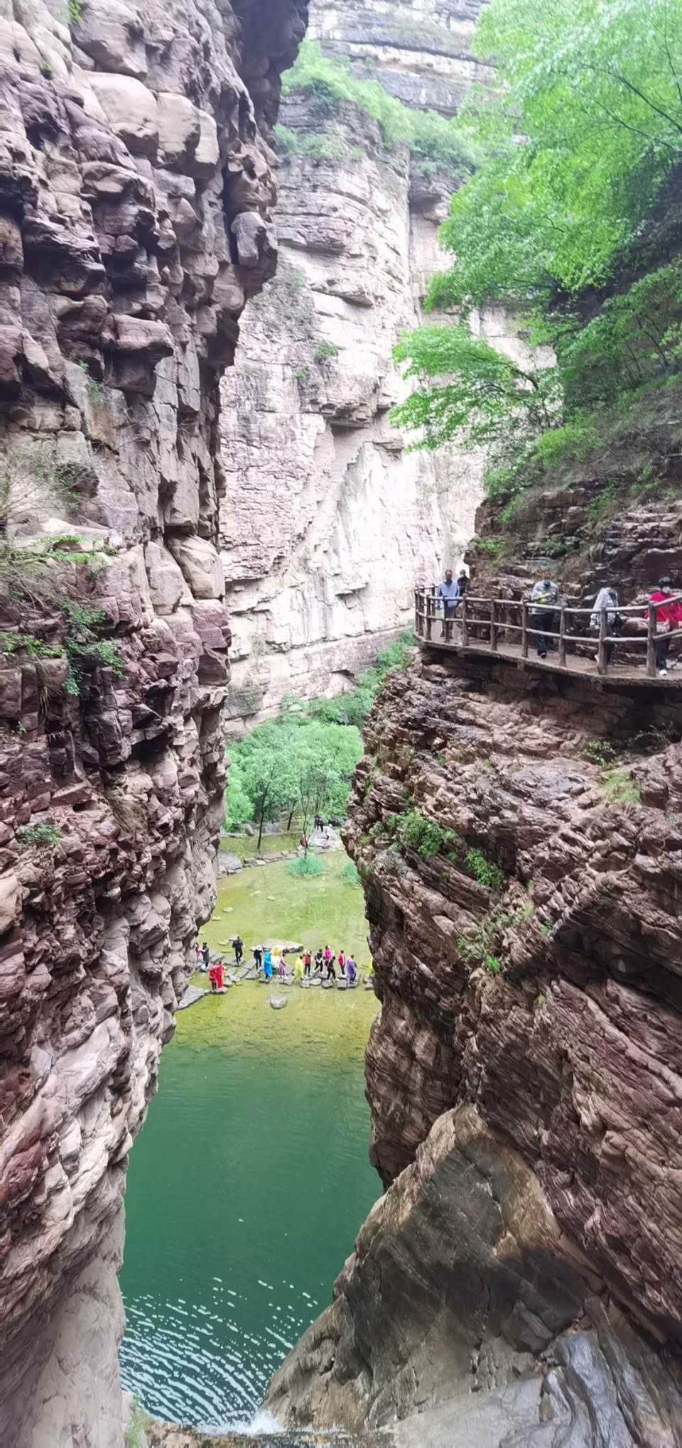 US3w-Uj0QqaLGOvEHHs_rI1lM-7P4W03-ujps99KfaIHIKVUO62DVV4nWautql7k