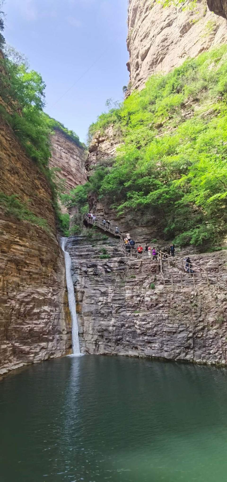 qClaU1nEx_MHo0UE5Qzb5olBGllXtXNY0gsPoB36UCk-wzlCsw_01etkhjn6I0zl