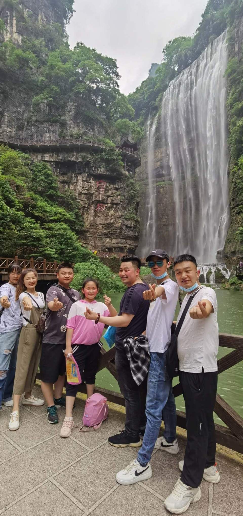 qxYF-W1pRQyBQuV4ktLrciJzoKgIZ2yfSmGzOE5FdJ-Lgd9rspGZxMpdLK8lWQm3