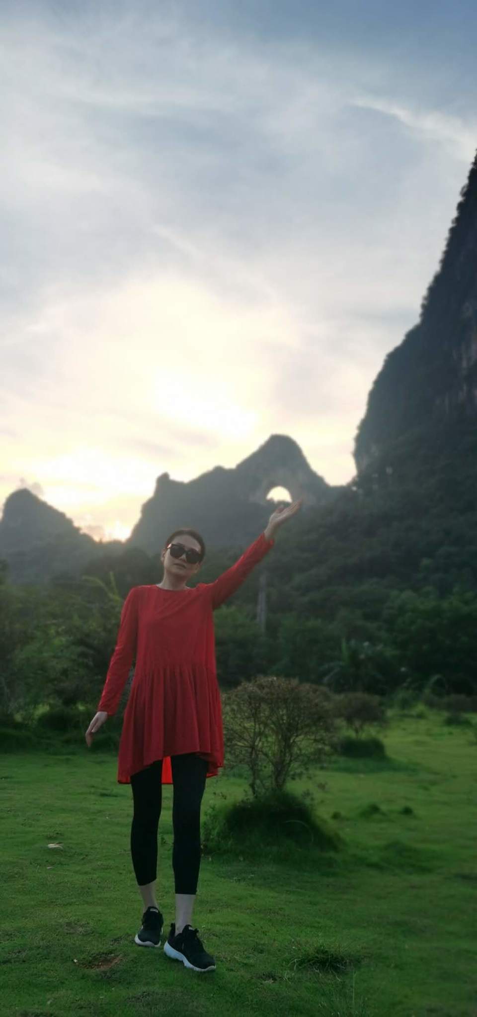 RsiC3WrRYgchuaC4l8l-yggHXEidNF-O-uui_YQ1e_ImGEwAJaBVjE271XQ8O-4n