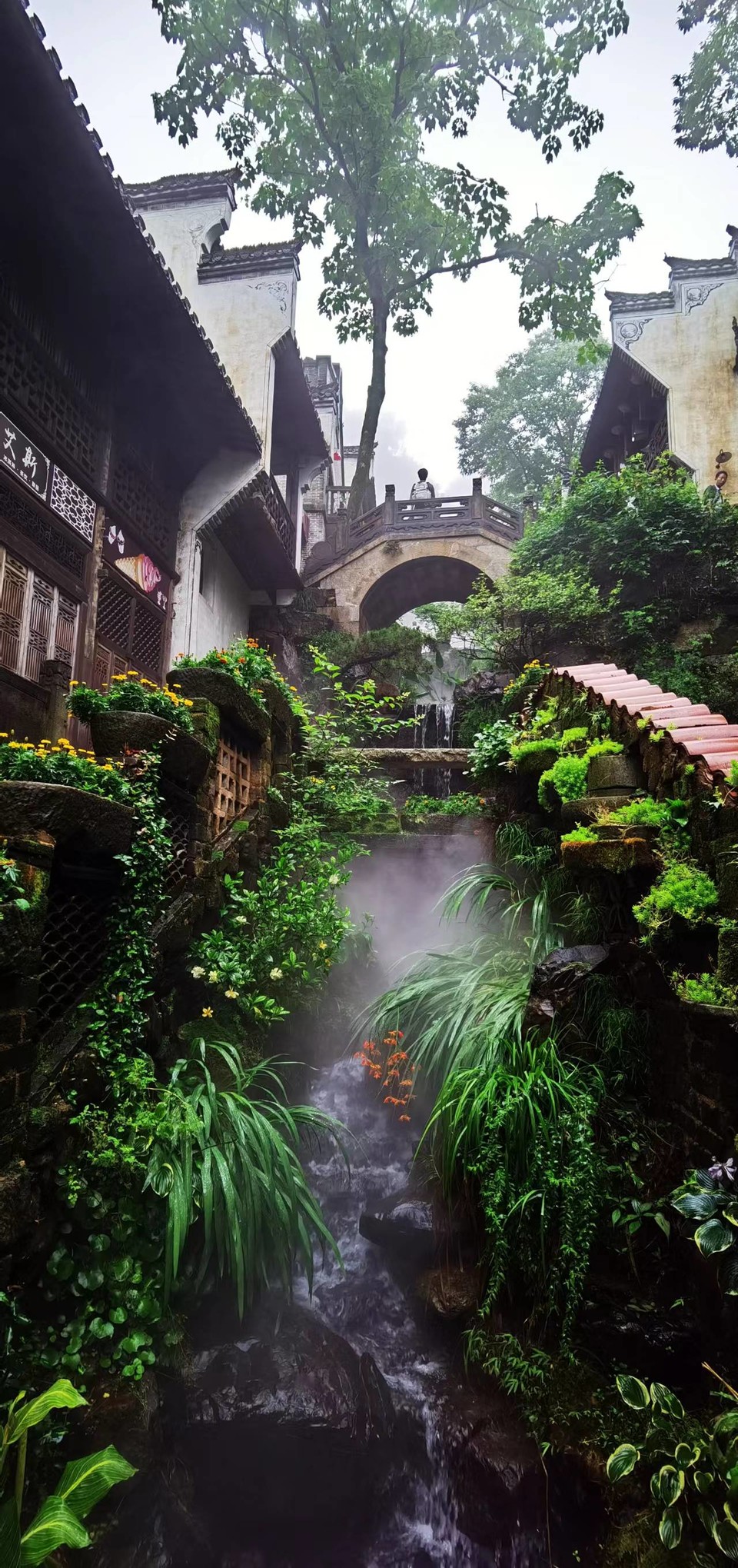 Amc_2ayxnKnmr7yBOnVhJOwj17lrtmmYUAzUmiWqnEVBXexAGUSh06FQUtkruRn7