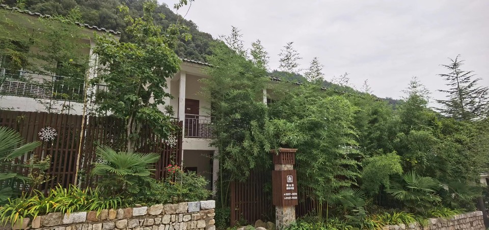 DyVp6aNriZ74a7srhauVKybjR0TcKfEHpmKQAV6WTVDymroAew4s0PSWjYh8gUIr