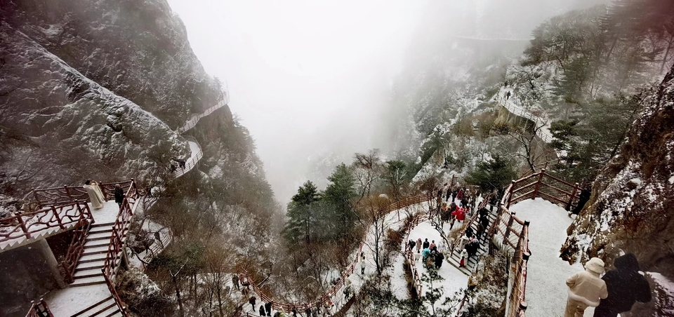 kwhjRWBav27yO6pkFgTeG7-U7n4FVUn60N7MgsZMononbV8eNORdaC2YF7VyHDQ4