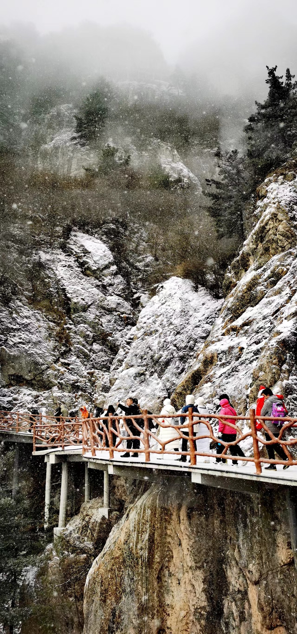 kwhjRWBav27yO6pkFgTeG34TstDjbdaoADvVeA89TFwac1WuYTEd814uGFRDkDqL