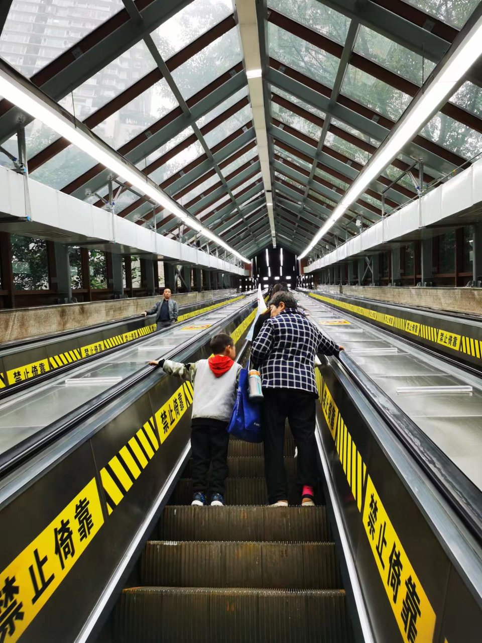 lUshLo2YIydzyol_GqHbbPMUvVQPgl4GP9UARoSLben8Js-KvAWhvVKJI6V1CqfJ