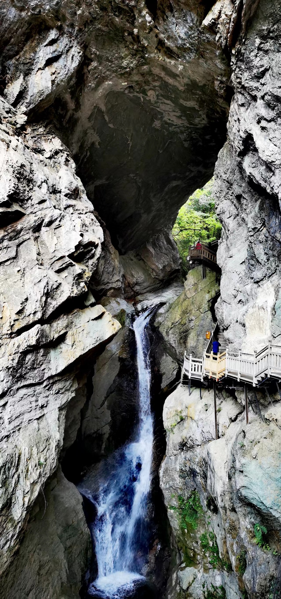 aNpcTXxUoEqumxYcWlfKM0hj4ykyVhHY-QwzEdi4-dUoKx9n2ClYHW3cE1MXiFZT