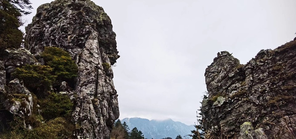 dLkqzDXEIKeXs8AXqbBe7PNphW3byFUlO7L0mpenPLddiYaMlEhrBYW9I7ayBEjH