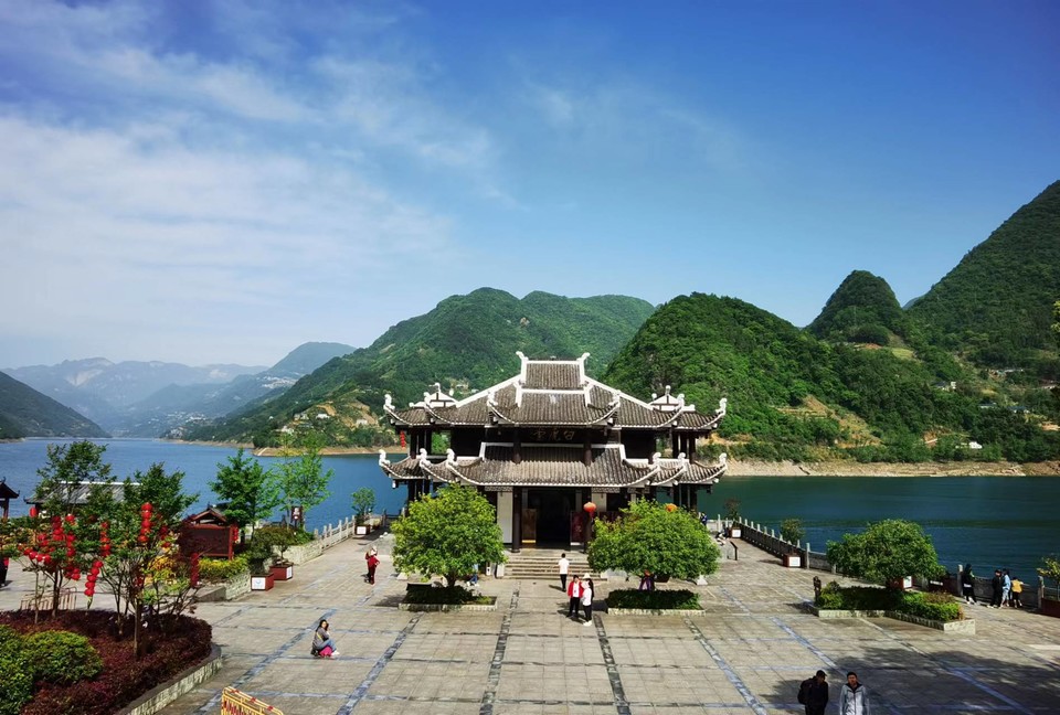 dLkqzDXEIKeXs8AXqbBe7Hbh9Ec6LBhKRKddUsgt2Azi72F1OZ9KVHv1uChFb2-J