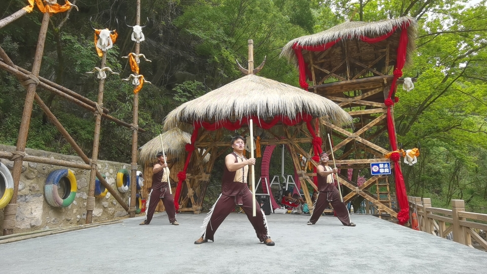 5I9JzBsd_S5ScIeQ_x_uouFXyDh3WTnH-Kaj-yi2W-wO3ZabhKAxUXxq8jZZLMVV