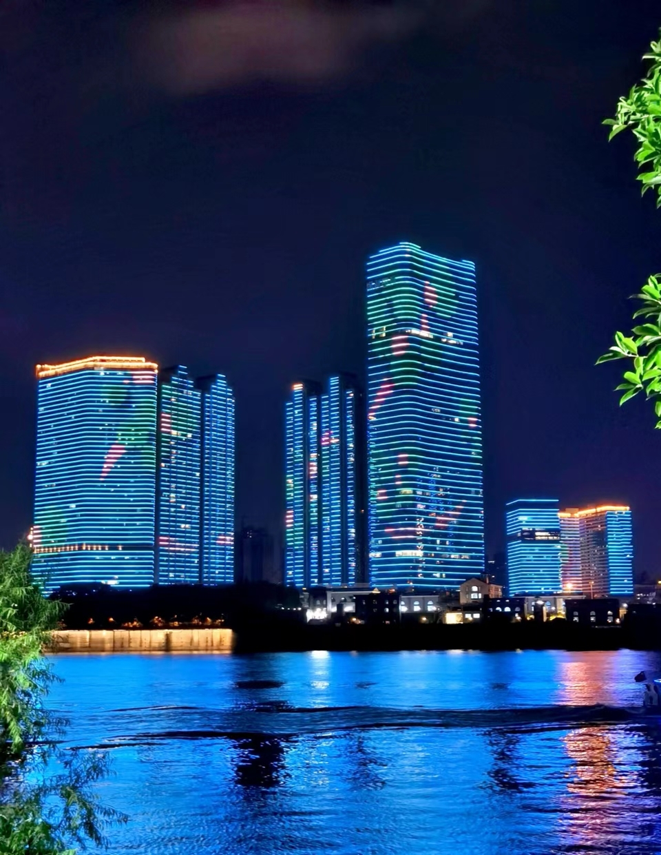 XLNXSY5oilaWSwKa3qC5xN7tH65AU302eWxS1-1rE99hBFBVIihjqLMcLeEH6QZj