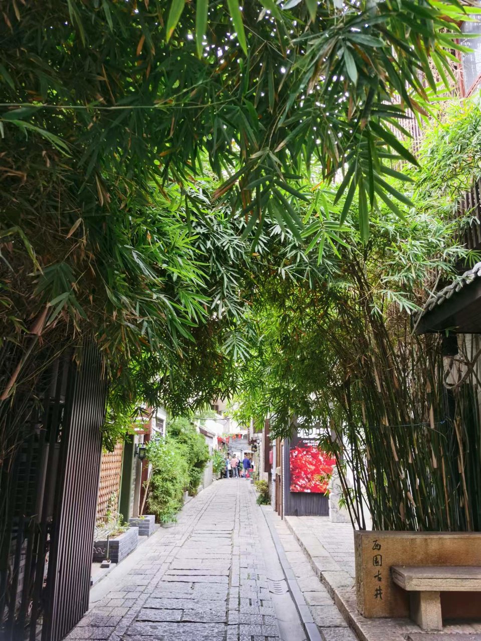 -f7LaxSgBhwQ8hCEoA7KPjN1dmukI5eMfTFszqR-dcgFm__jOh5MjZK9jp8Da9dI