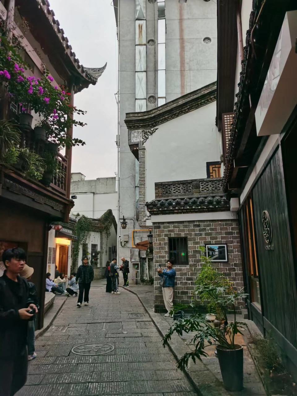 iktlRpBrerZv5i1kKmvUYcXZPUxVZaNs2LNlcQEVifqlzon3Xwy4RW8-VTx_awkq