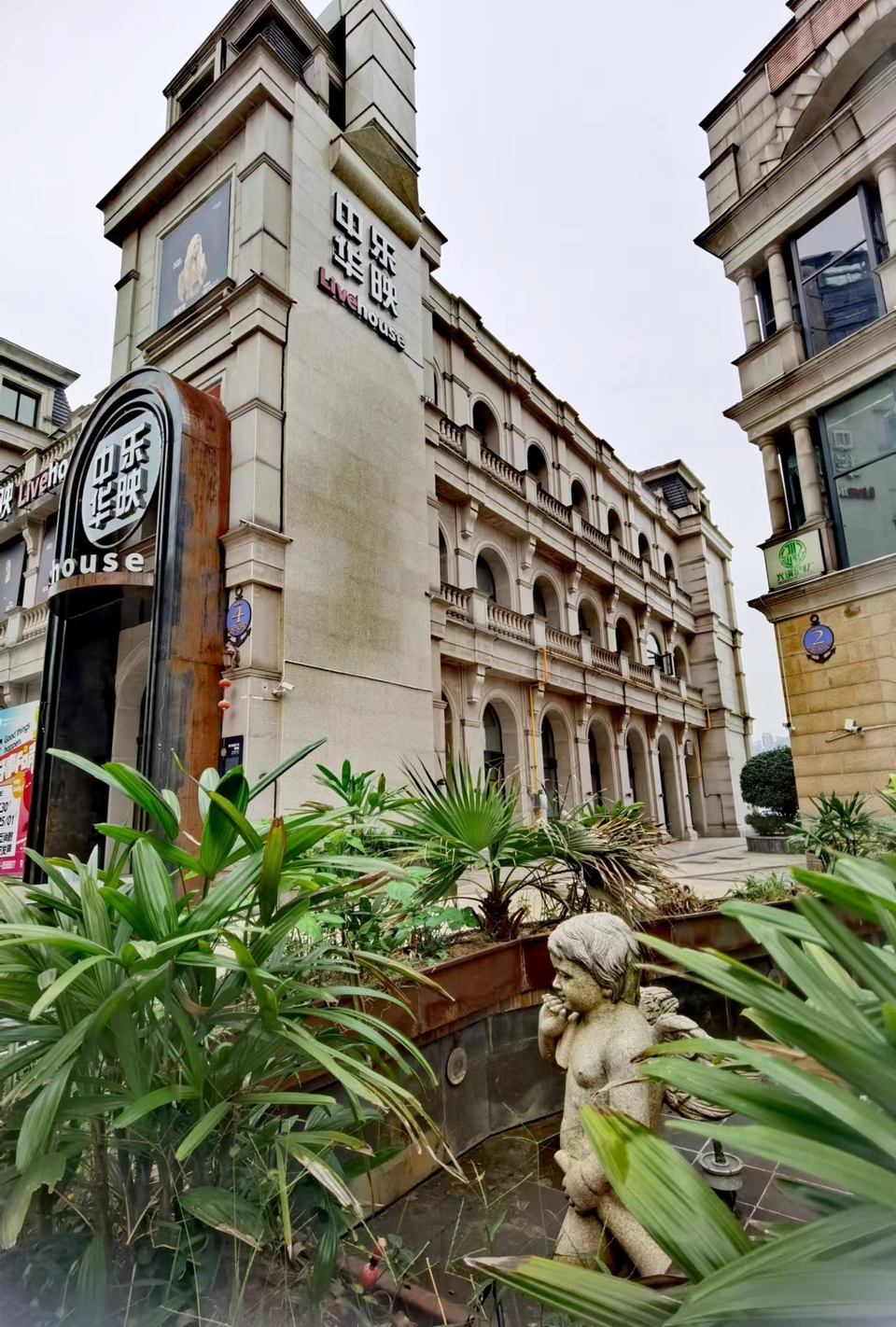 IlZWbq-d4Gsf0cfqesyrmYriiM6_OVjepfX339EZciQ1kb7zWhJZ7DVfOkTwenZA