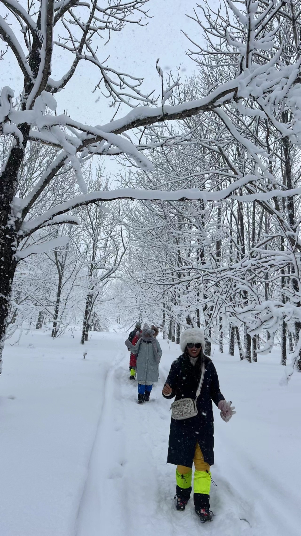 XphwQ_j4U8ImF8bxG13xUkbZAatdHLi8HnIQYSG-yF5N9NWcxiQ1IU0lzi4thErN