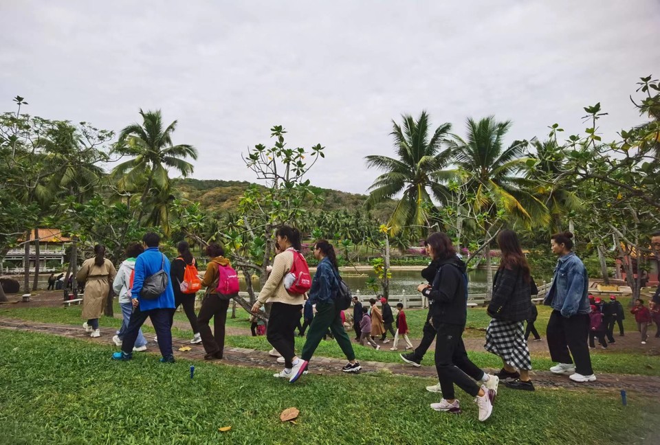 LxqNB3h6vtxiVc0rr39YwZjTS2SlU7HRis1JpbAsSRUkRMd-Vrd4uWXLz62F2XH0