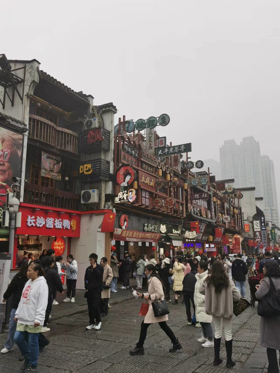 IKMuEFz8XwNirJa9i1VP0M0EYuy-z4LPEVhTd0LH8L49MkZvf2l0aoSBImDqdUP_