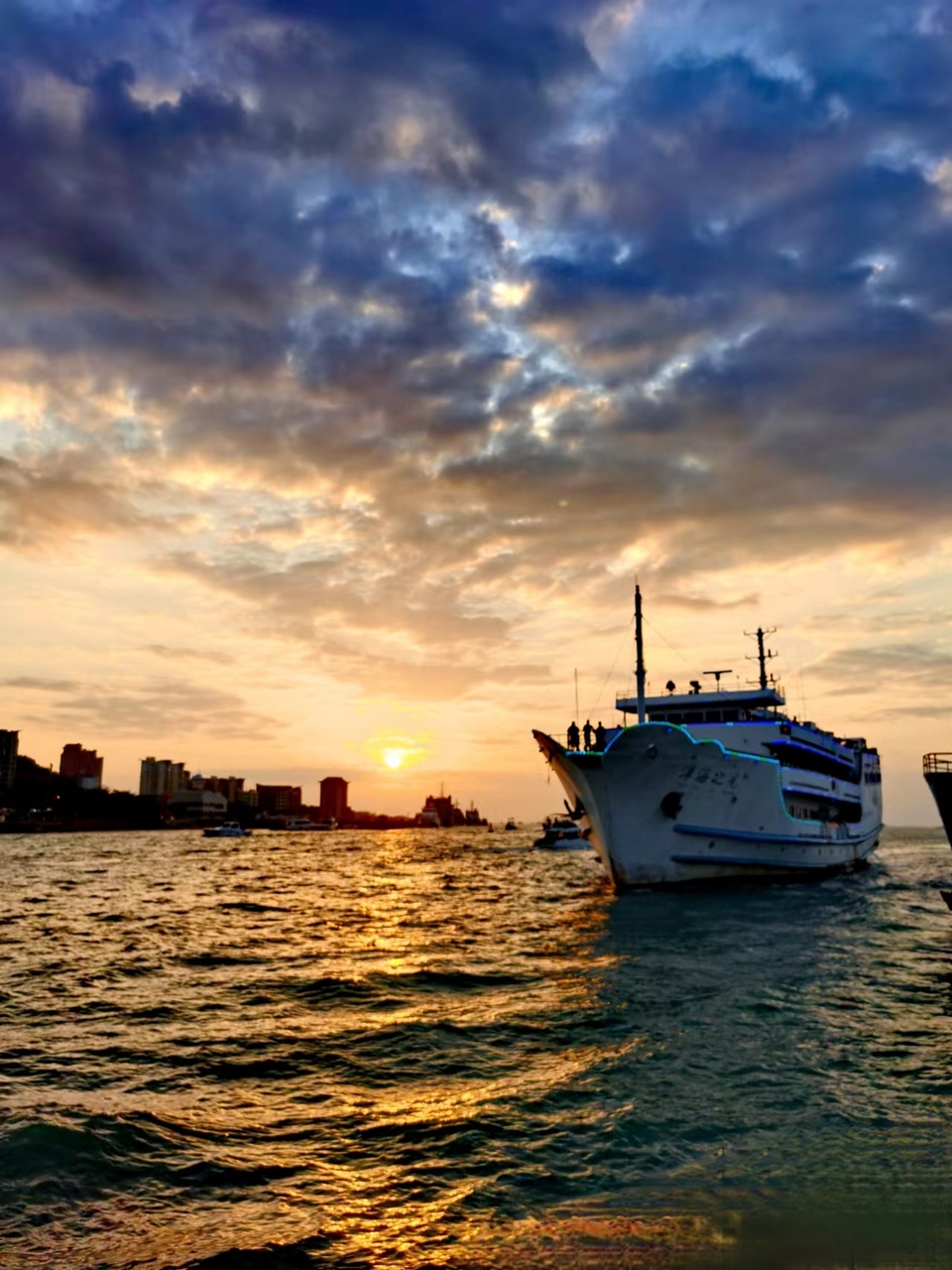 JFUmd40YugPeNQcIF0eD5SUsrq2d7hCzhbqTI2E-UEwrI8Mr3keGdBqVCr7oTYoE