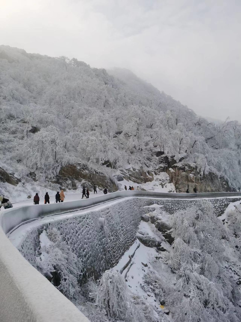 1a_2ObpNB_TmsoJksdunSlg6bTLkUUnfVt1SlMf_V03z6yqnhlzbB9XTbhxppwXd