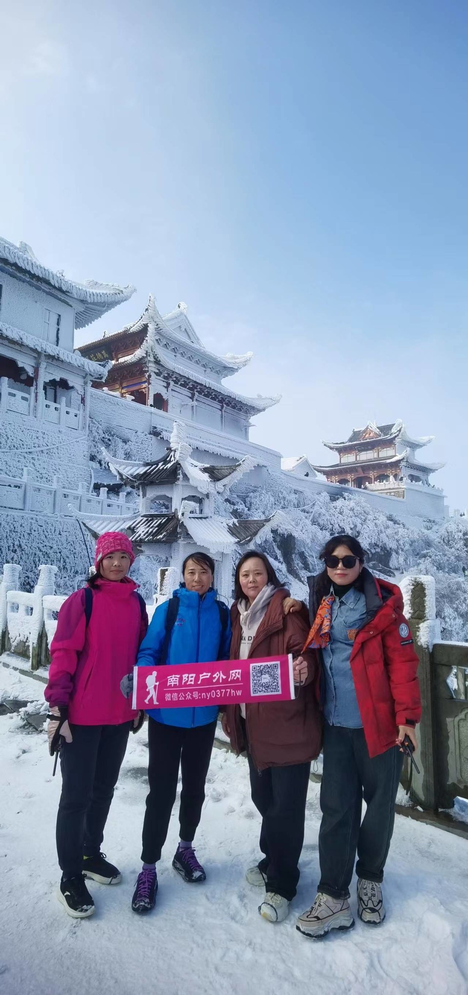 1a_2ObpNB_TmsoJksdunSr8ctTF-htUl_6hT94BTO2glBcn1El8sO_WvNF2no5UF