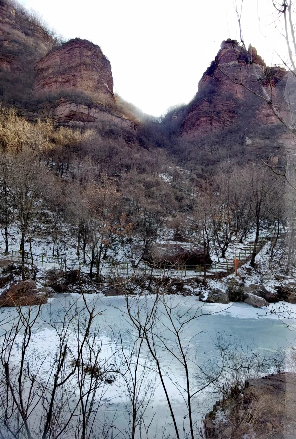 EFiB0NLppLa8_324xGUHo6qVr4IzpAaLJACzhAmMuyG9NhdTfWZSndpjvugRP2Y7