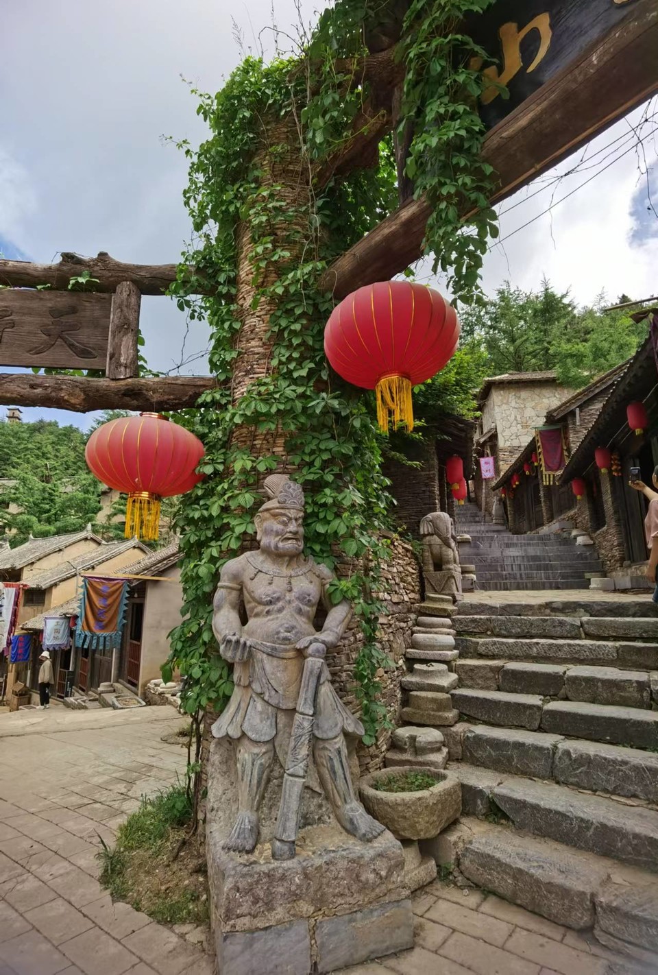 HVgA0VVPxE7g7NE_wWgixSUuLohIiiE3l-S3h0SJVO7bKqOrMNkIAyrl1701wkZN