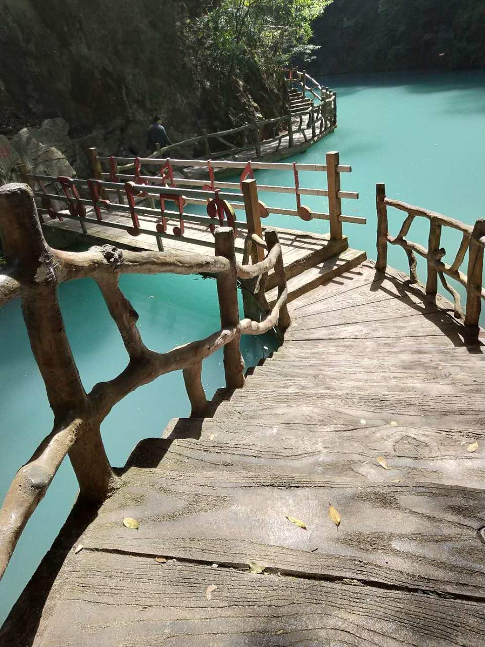 1MtI_B3r-yQ2CHrEKzXlzLV5qmIHL2WyrMyOzUTIja9Y-ajZSFnGExcWCV8ANSde