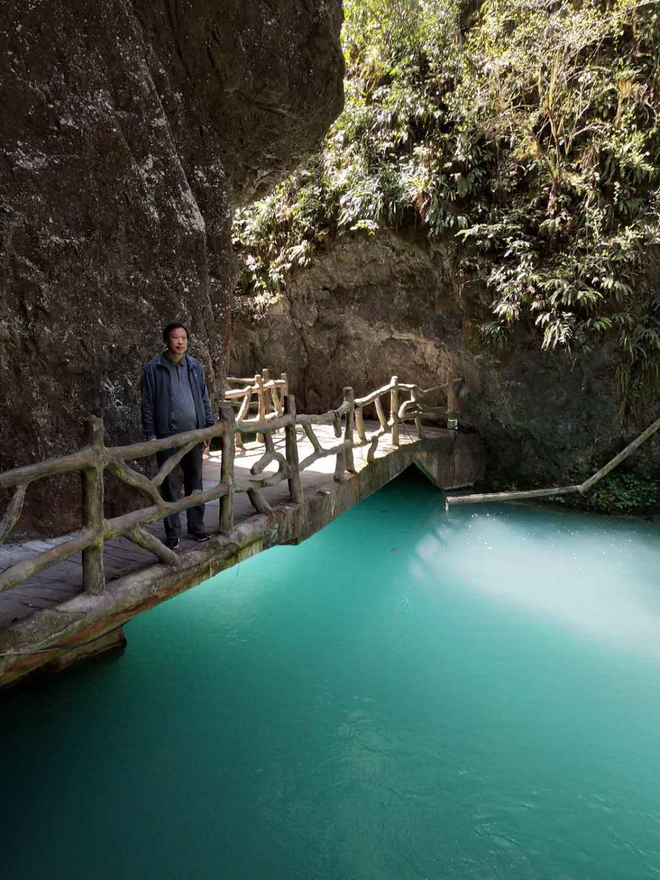 SNI2Pl3_-zbThgZyIcC_GILAMQDycg9-5Ti4GUdNa_zYs_YGQCJSWJS5GIqwuput