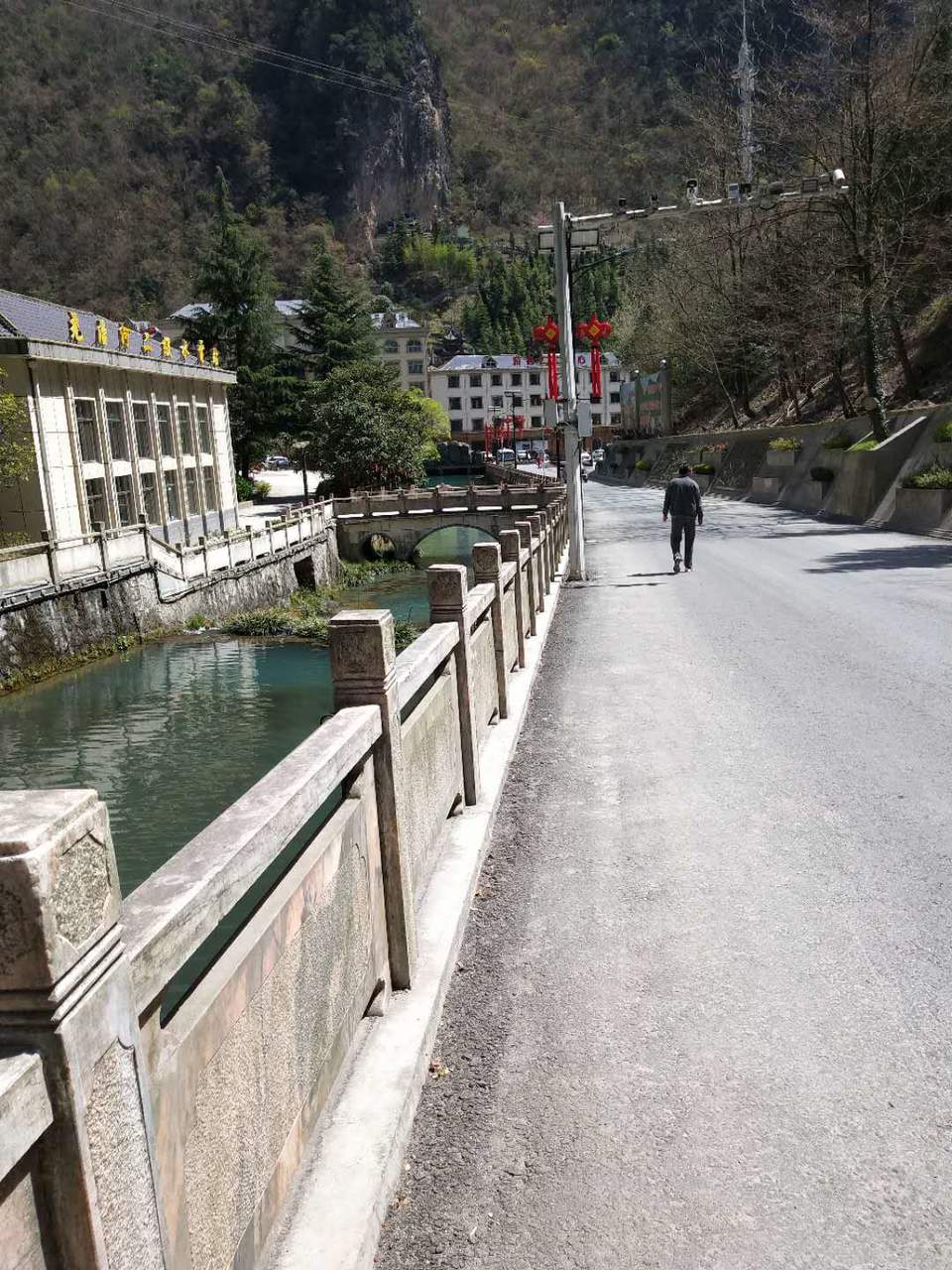 46-yofZXv_yBZMq8yItIri8UJW--XnTsUBPfYjuVsVL7QybC0Q4W4J3I-d2q_ZUg