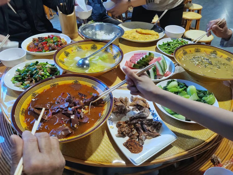 zqklAu8kXDeUi6TmrOi4tBoZzzOH3KMTzfITG4x0cpBEWYUd9Akor88b2EA9MzG3