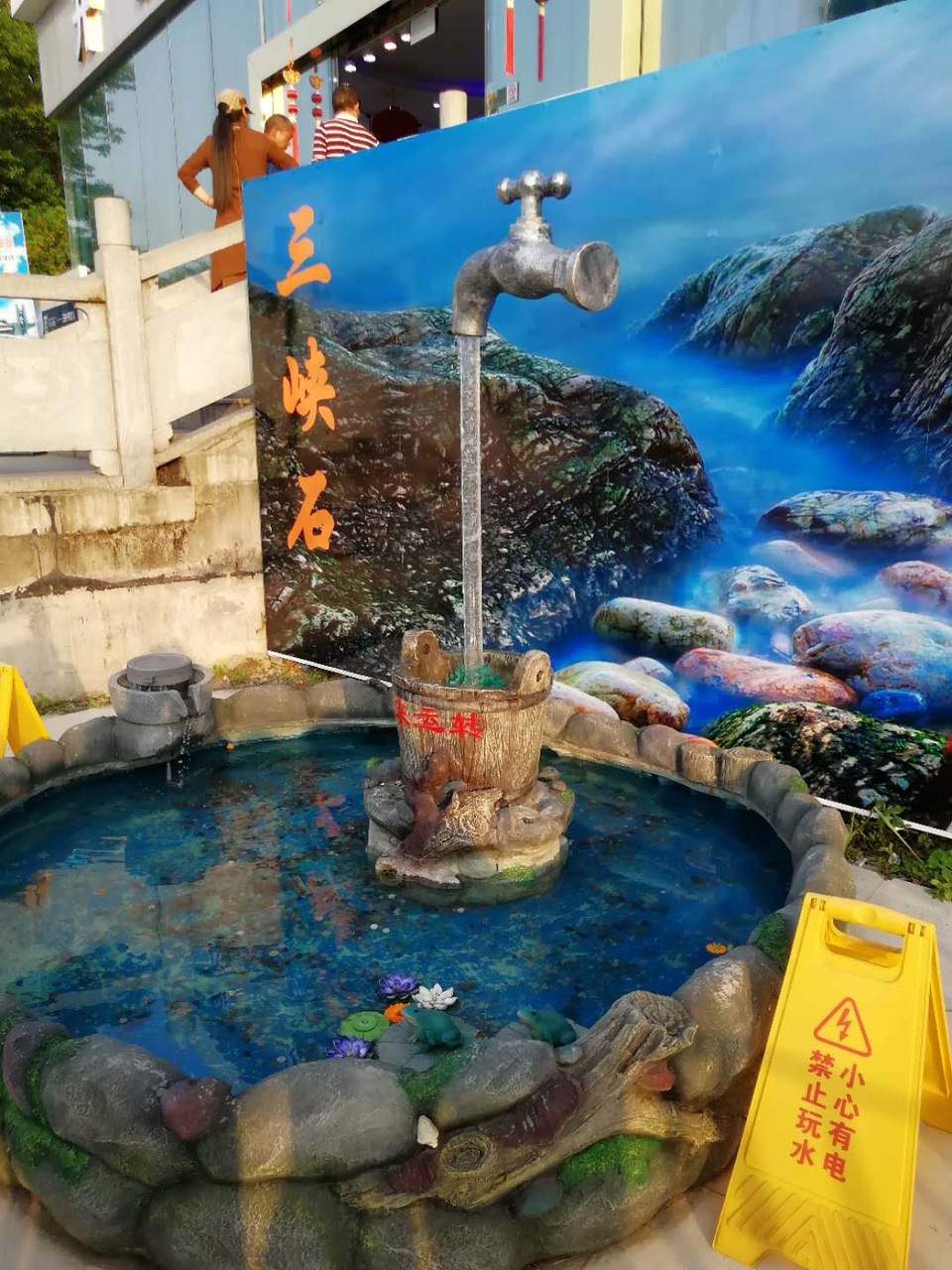 mpRKMeN5lVGpkJYZhI5yBtpjtHMDM-kwwXceRZvL086o6QvjtNHI0MKJYzt6yvYW