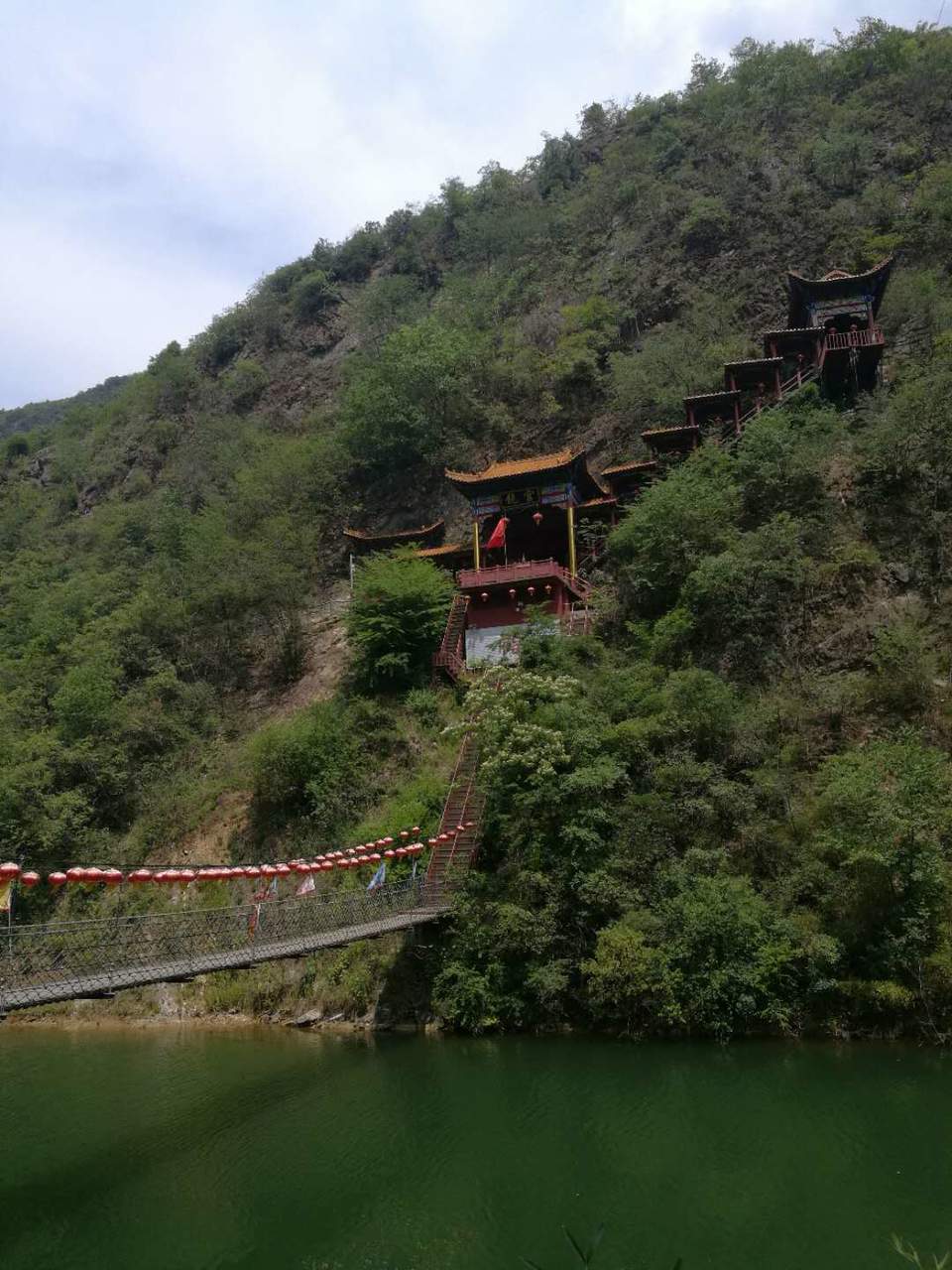 D5BSneeqinbqYdaA8pLkzeBzGmR6a0JtXRFn5qIx5M5ZNXzJKf6kCOPISrYYmfKS