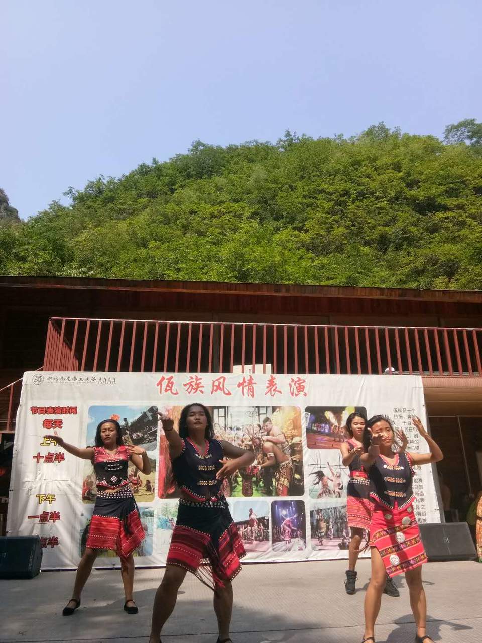 wTSZpmB5Be5HKSumzJmDEb5I9ycsLSO5wUnVae5tGeuUBRHR9eTLKuGGvo0Agepq