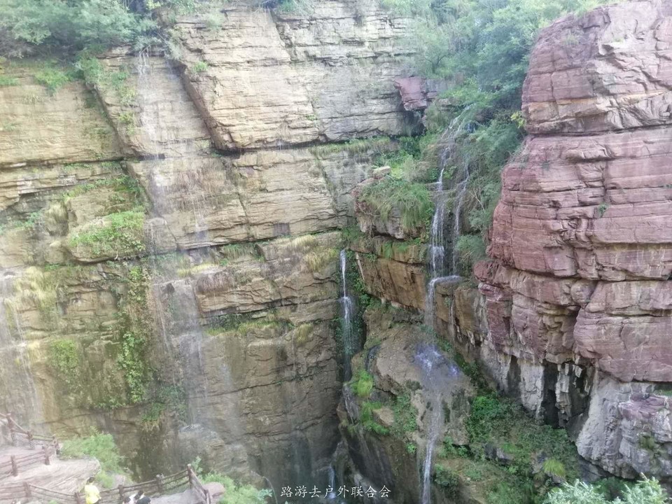 7qu3l700m-yxrI-0LSolGFT8glzYxFX3JIds7SsIL-_TlOiZ-aCULXOj1CINaXLD