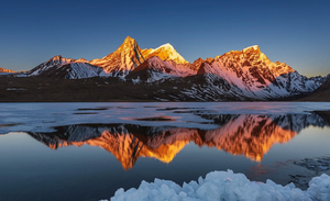 【2.15-2.23&免门票西藏过大年】拉萨东线：不仅看神山圣湖、雪山冰川、日照金山，还有不用去冰岛就能看到的蓝冰！