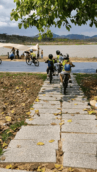 tutieshi_320x568_4s.gif