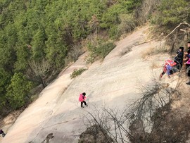 EDBDF5DD-DB49-4B40-BF80-4FB2F886572E