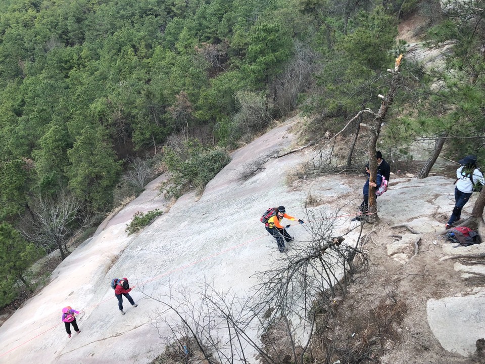 7D64AB23-BAC2-4FA1-8E9E-06BE7C045EEC