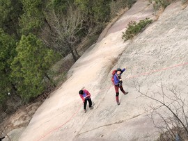 7137C506-19C6-4158-8DFA-508E3C46626C