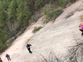 38C190E4-D285-4AD2-AC4A-404B1C9E6DFB