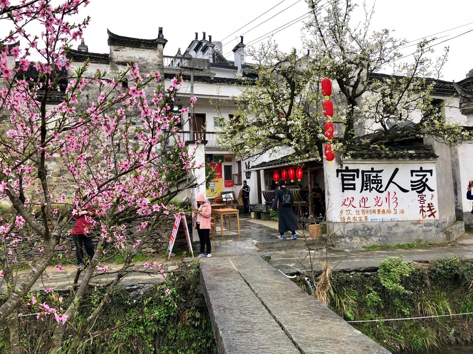 AA2B7F1B-DDA9-46D9-A231-5FAB8DAAF7CE