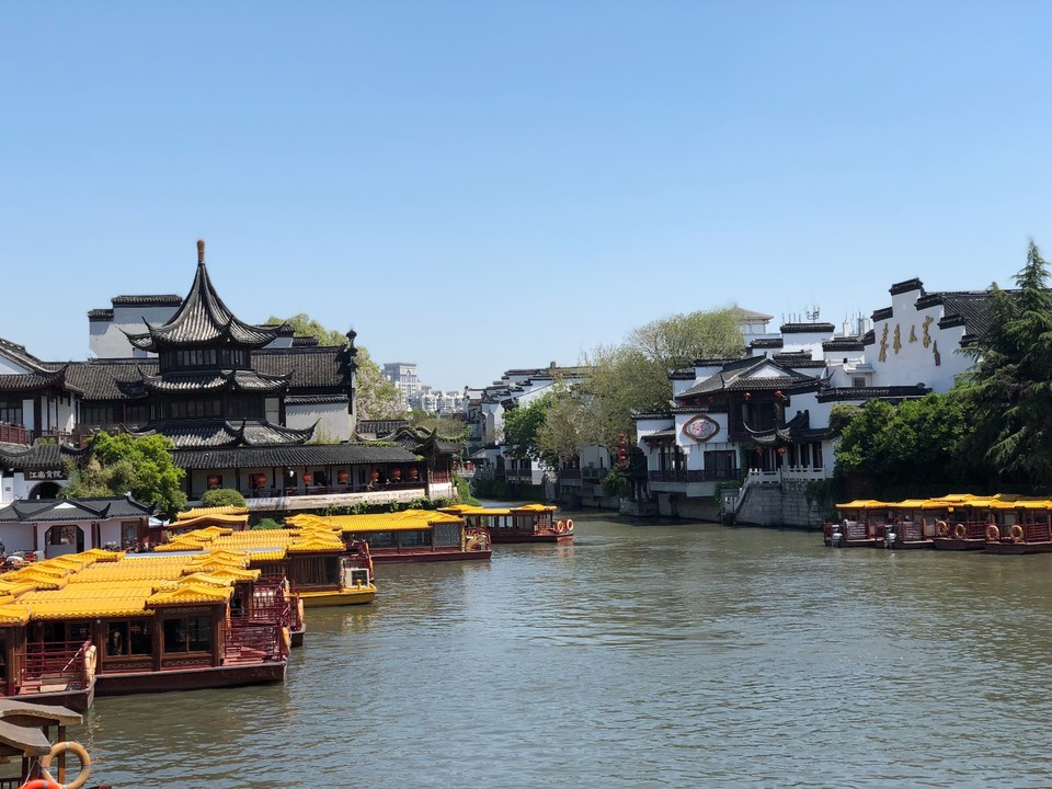 0F76EBA3-45A0-410A-8509-2982BF959F23