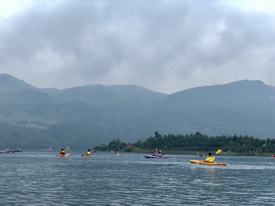 EAA86DEA-3ADB-4E5E-A8A8-8331CE6F74CB