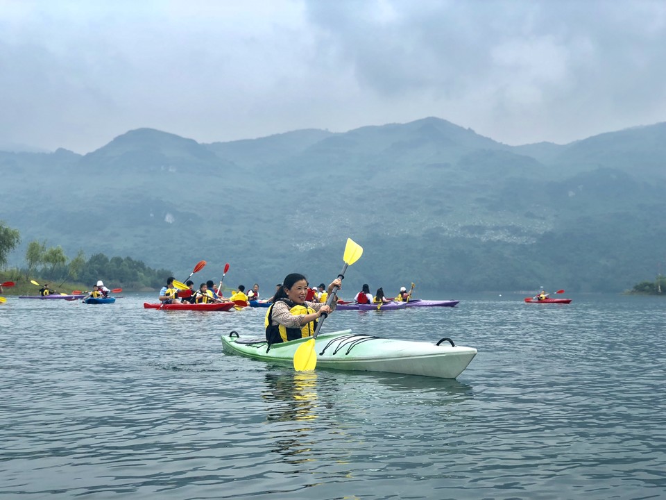 7CC7280D-FFCF-485C-BE9E-3871B66EE1AD