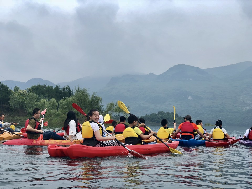 6D659351-AA37-45BD-8A7E-69F7A806536D