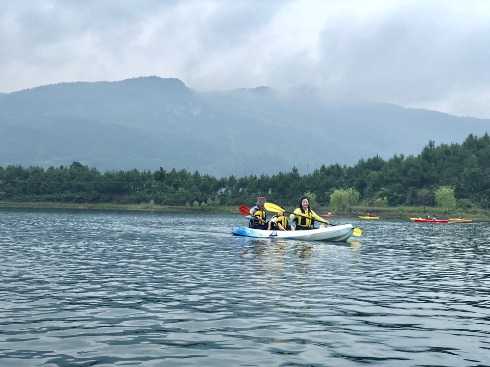 C736B056-1C93-4EAD-9D64-19D16AAF2B2F