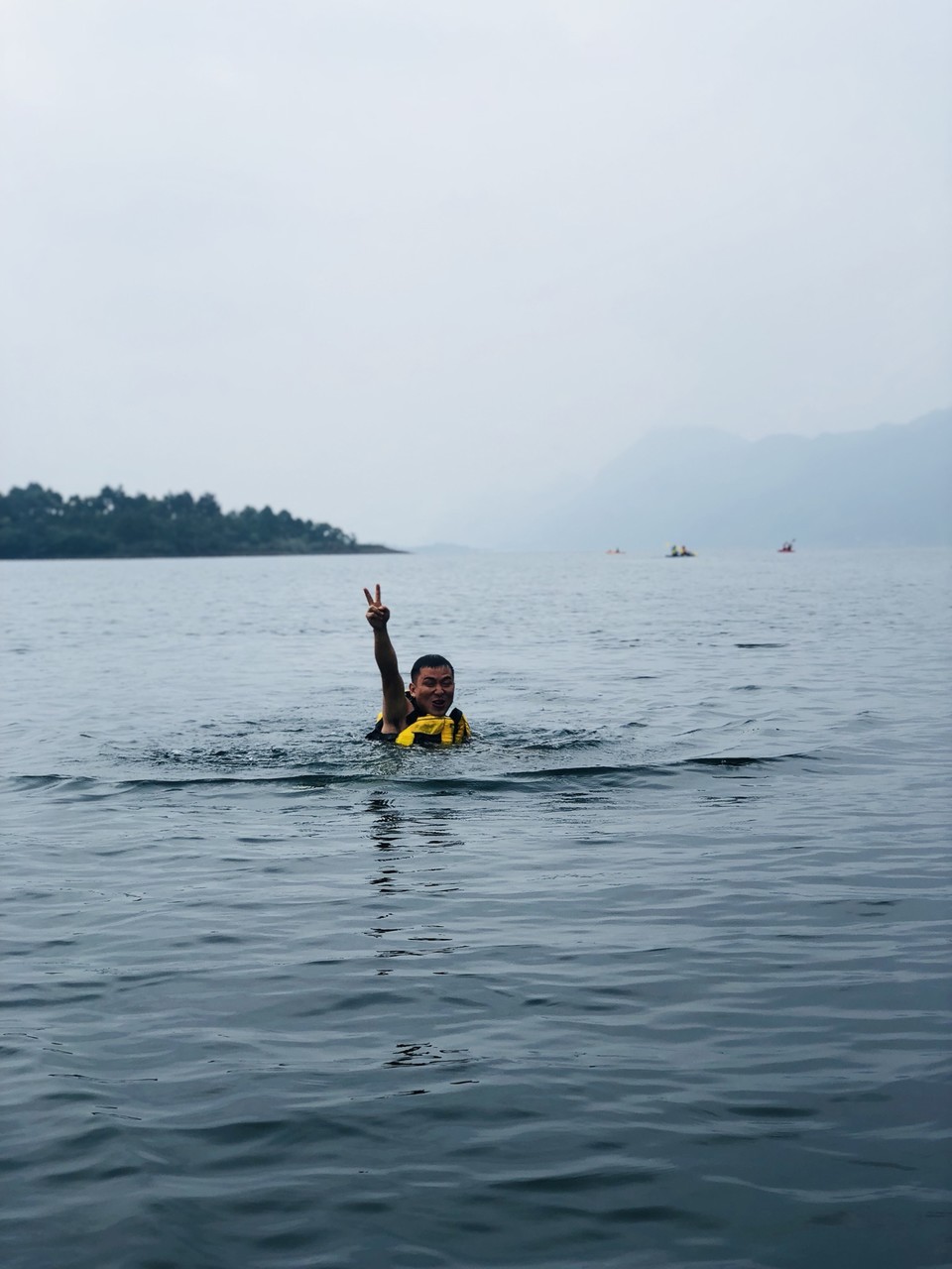 F9DD5E1A-6198-4CA2-B43F-E8B510F590ED