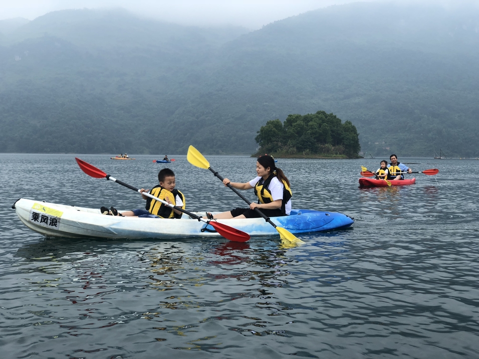 4C0C39BA-E312-4D75-A4F2-202865D61B86