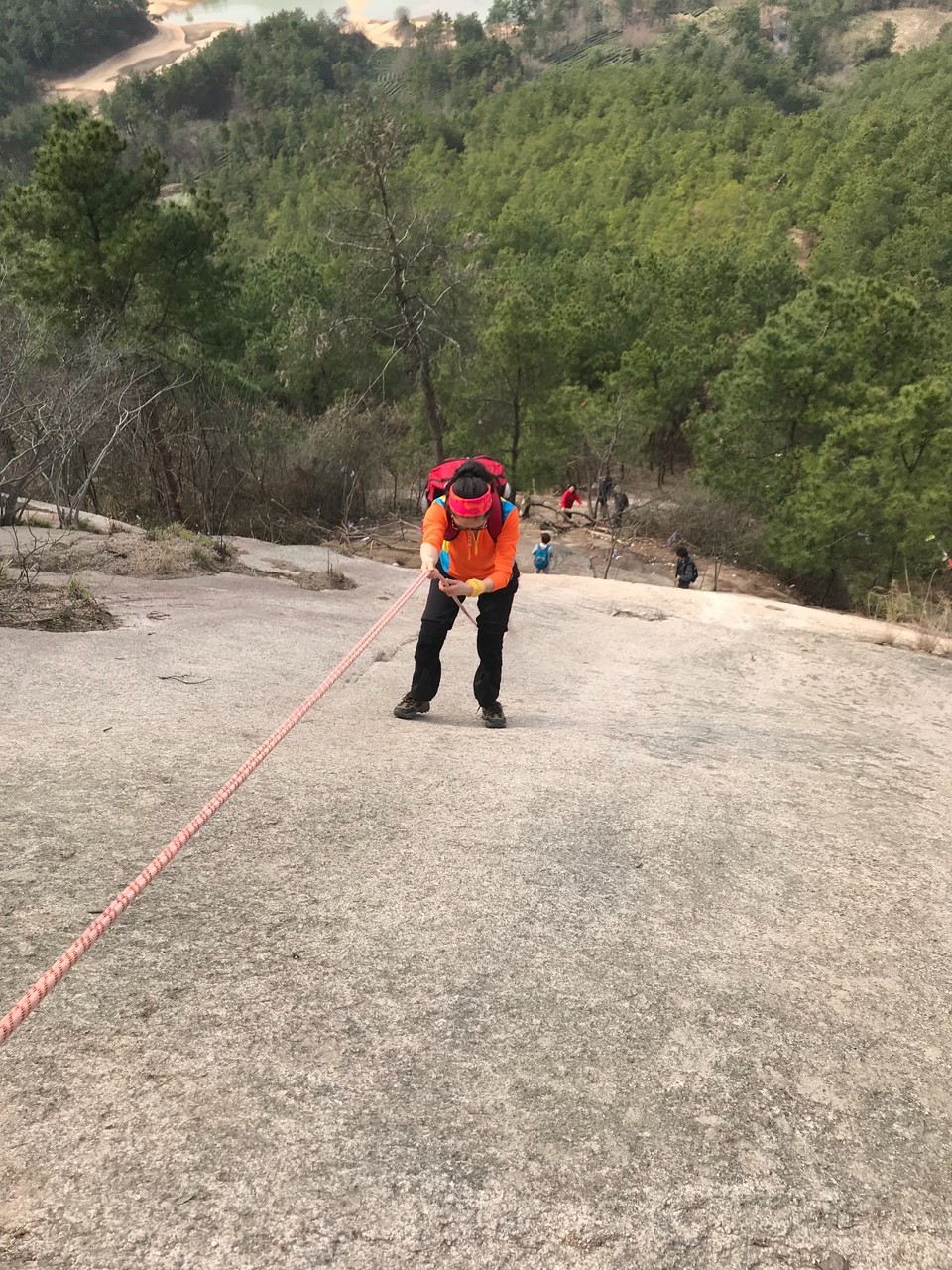 1C55BDCE-55F9-41A1-9124-8742BDCE8EDF