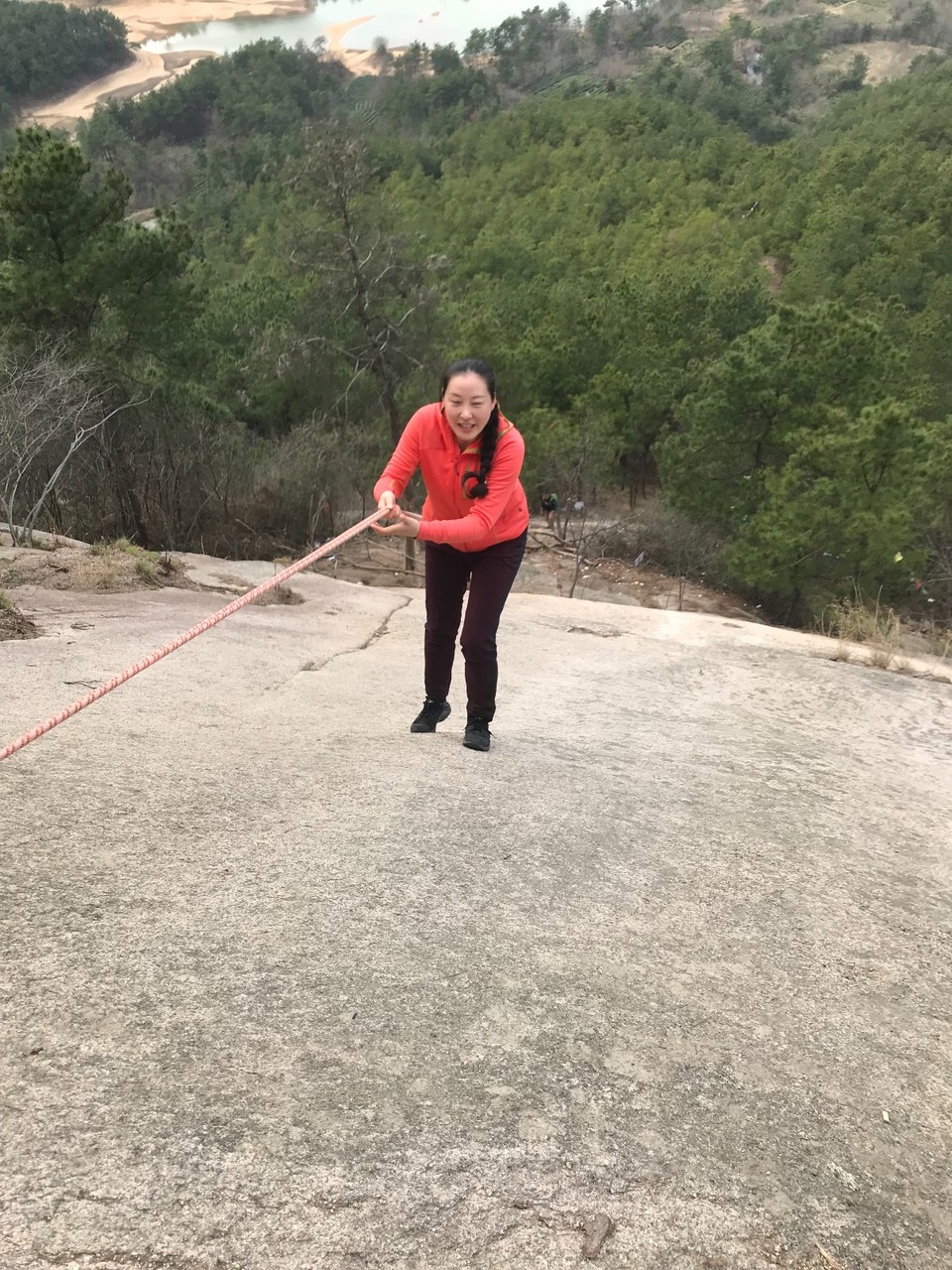 8E03D6DC-B7B4-4F14-924C-02A7B3DE9B33