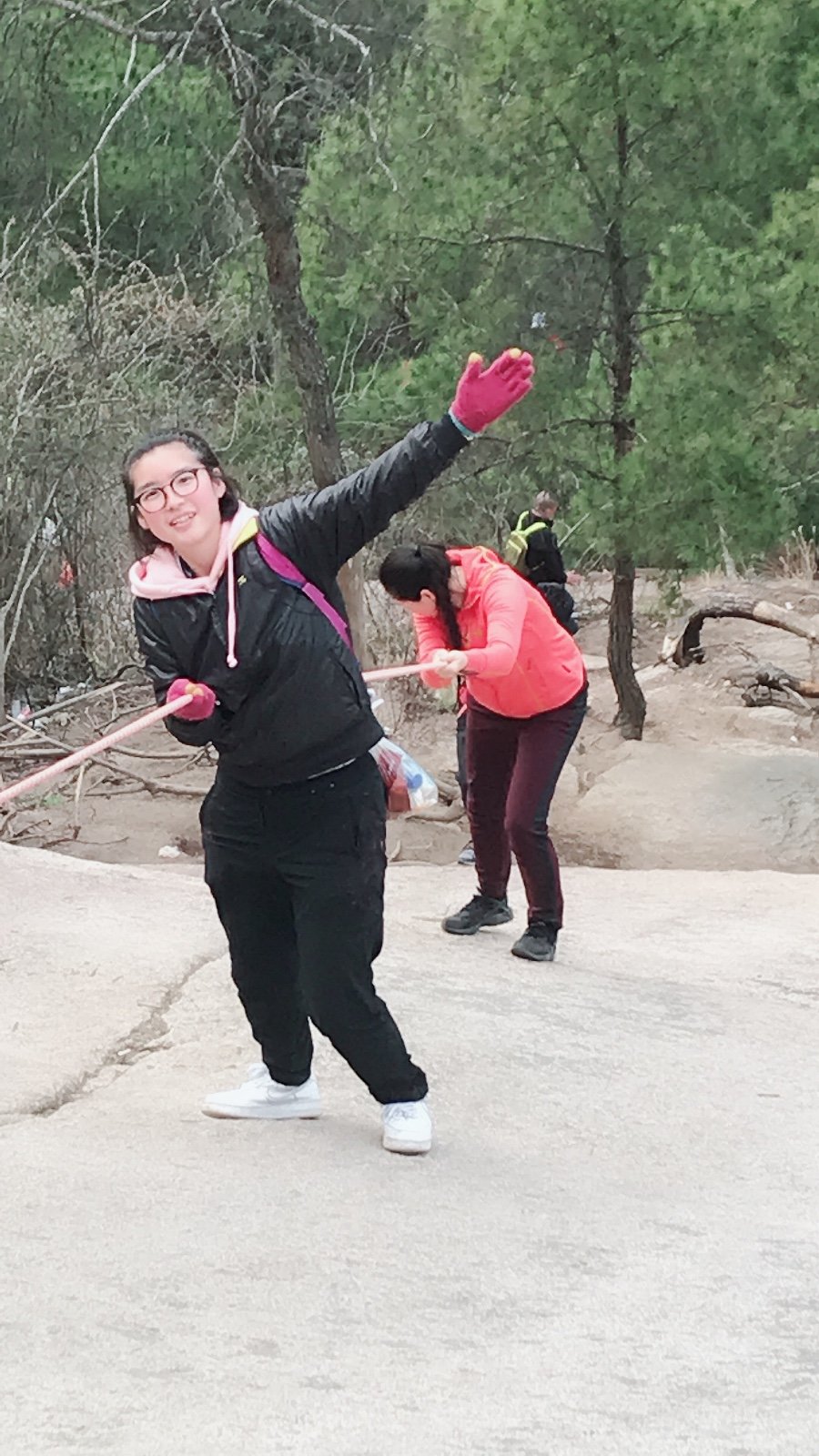 681658DA-FACF-4C3C-B066-4189E1BD90F5